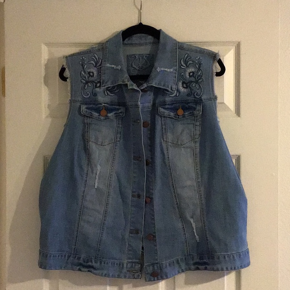 🔥Pretty Blue Jean Jacket Wm sz 2x🔥
